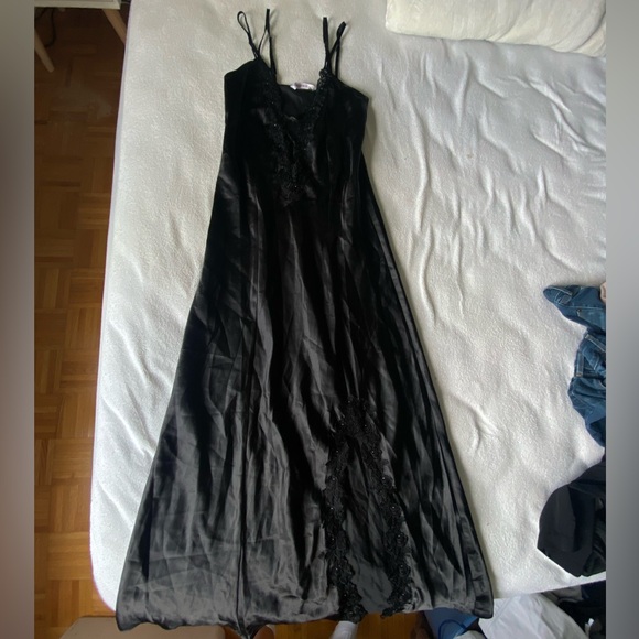 La Vie En Rose Long Silk Dress - Picture 1 of 10